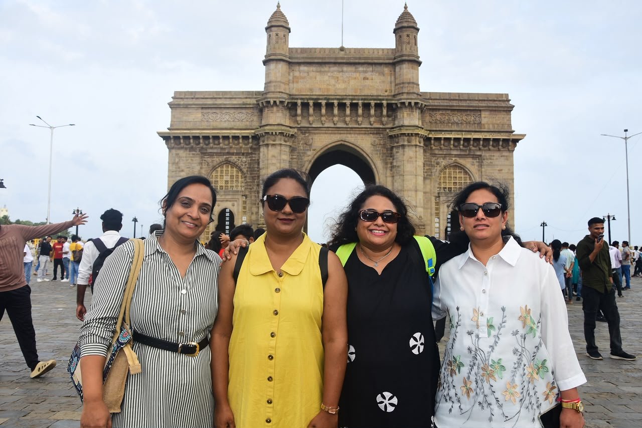 Siona Tours travellers in front of the Gateway of India, Mumbai